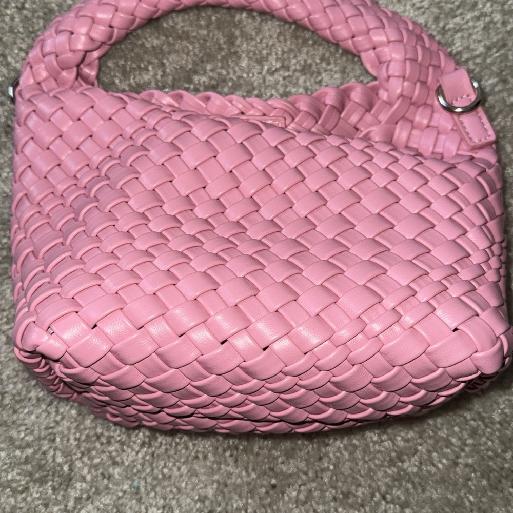Women's Brand New pink quilted handbag